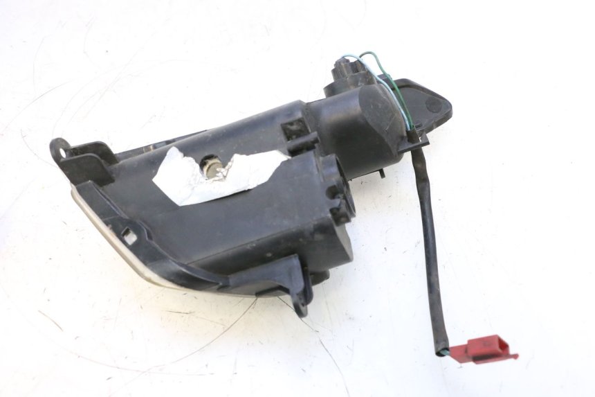 photo de FRONT RIGHT TURN SIGNAL SYM GTS EVO 125 (2009 - 2013) - Fixing points details