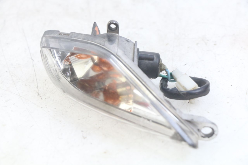 photo de RIGHT FRONT TURN SIGNAL SYM JET SPORT XR 50 (2006 - 2015) - Surface and material condition
