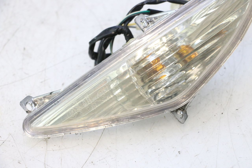 photo de FRONT RIGHT TURN SIGNAL RIDE JUMP 2T 50 (2012 - 2017) - Component detail