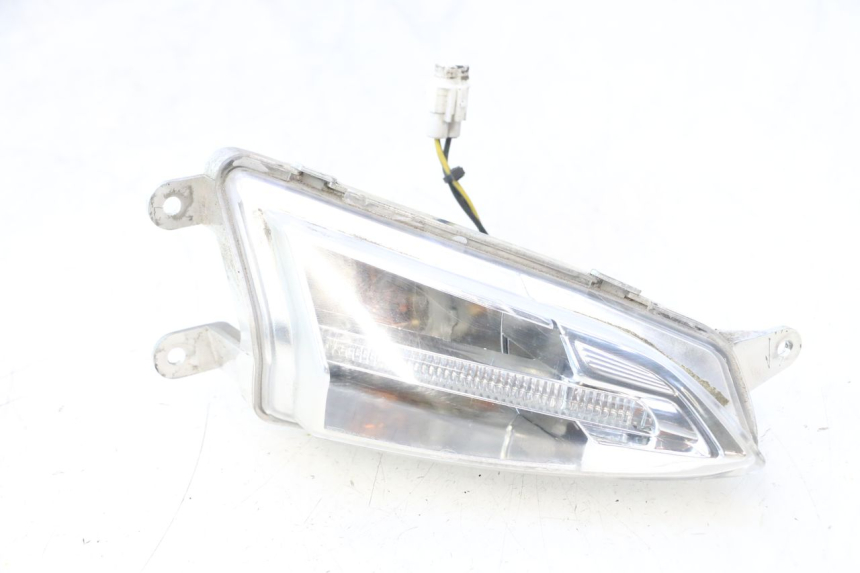 photo de FRONT RIGHT TURN SIGNAL PIAGGIO LIBERTY IGET 4T 50 (2015 - 2020) - Main view