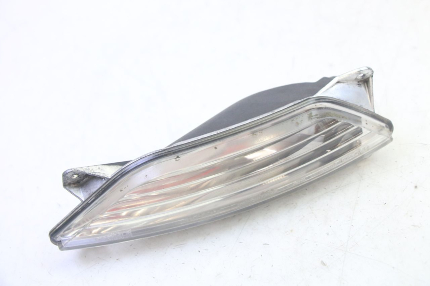 photo de FRONT RIGHT TURN SIGNAL PIAGGIO MP3 125 (2006 - 2014) - Component detail