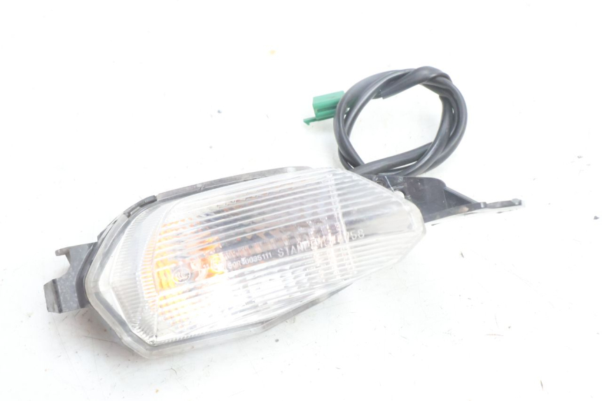 photo de FRONT RIGHT TURN SIGNAL YAMAHA N-MAX NMAX 125 (2021 - 2024) - Component detail