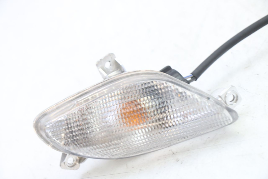photo de FRONT RIGHT TURN SIGNAL PIAGGIO NEW TYPHOON 50 (2018 - 2021) - Component detail