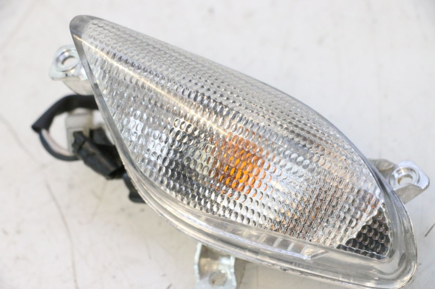 photo de FRONT RIGHT TURN SIGNAL PIAGGIO NEW TYPHOON 50 (2018 - 2021) - Component detail