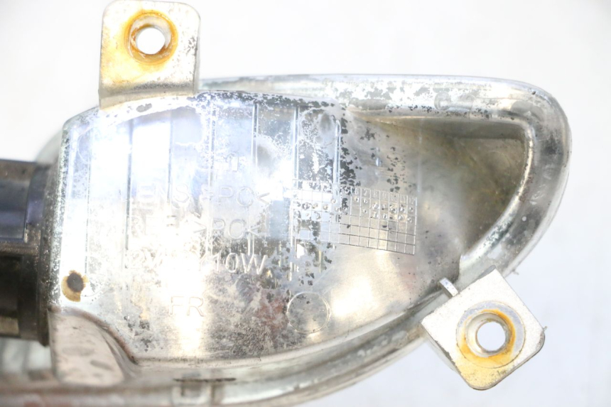 photo de FRONT RIGHT TURN SIGNAL PIAGGIO NEW TYPHOON 50 (2018 - 2021) - Zoom on usage condition
