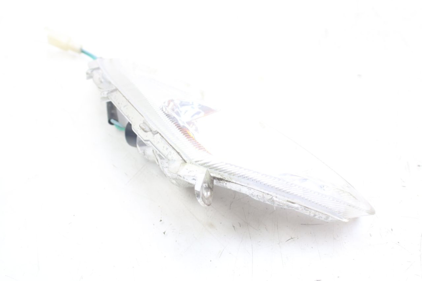 photo de FRONT RIGHT TURN SIGNAL SYM ORBIT 2 4T 50 (2018 - 2022) - Technical close-up
