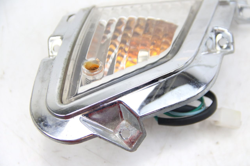 photo de RIGHT FRONT TURN SIGNAL TNT MOTOR OTTO 2T 50 (2012 - 2018) - Component detail