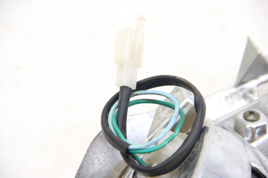 photo de RIGHT FRONT TURN SIGNAL TNT MOTOR OTTO 2T 50 (2012 - 2018) - Fixing points details