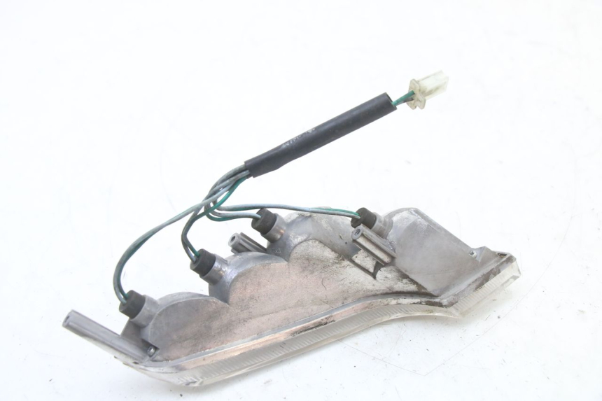 photo de FRONT RIGHT TURN SIGNAL PEUGEOT VIVACITY 125 (2010 - 2017) - Alternative perspective