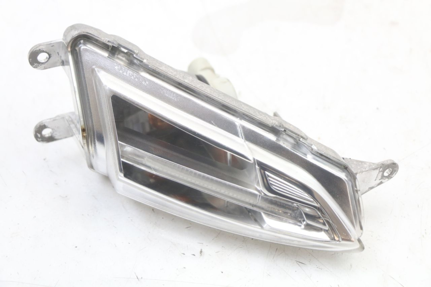 photo de FRONT RIGHT TURN SIGNAL PIAGGIO LIBERTY IGET 4T 50 (2021 - 2025) - Alternative perspective