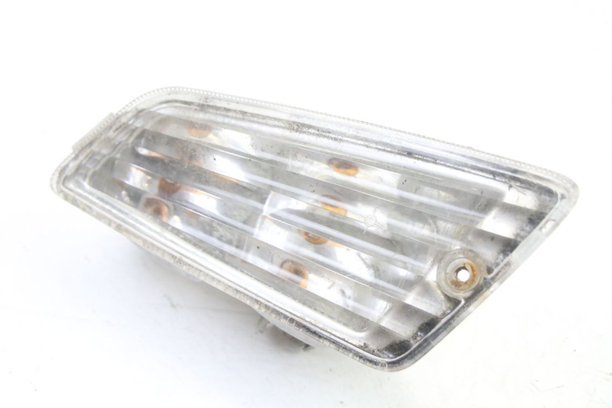 photo de FRONT RIGHT TURN SIGNAL PIAGGIO VESPA GRANTURISMO 125 (2003 - 2007) - Component detail