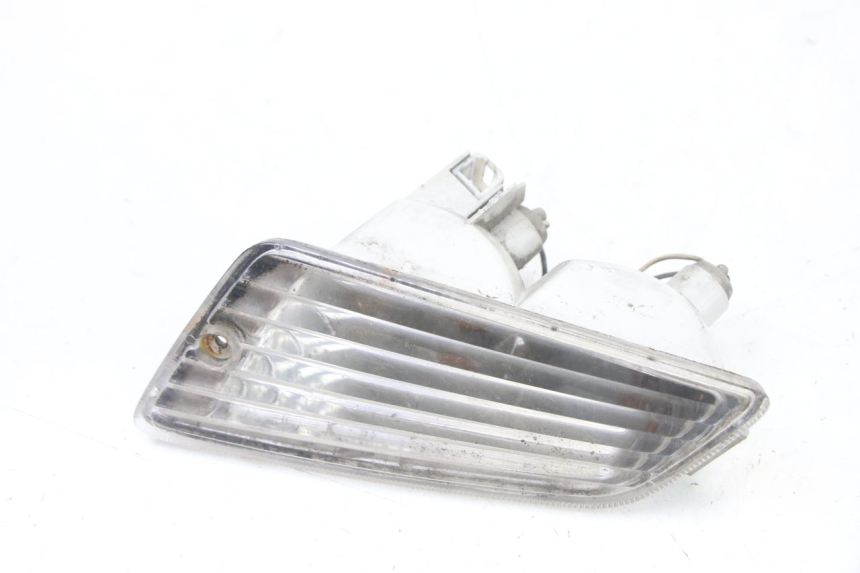 photo de FRONT RIGHT TURN SIGNAL PIAGGIO VESPA GRANTURISMO 125 (2003 - 2007) - Product overview