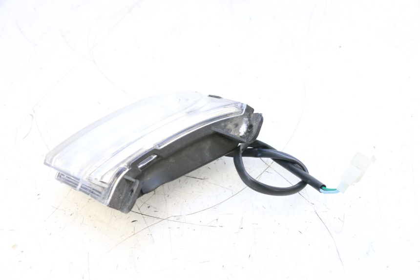 photo de FRONT RIGHT TURN SIGNAL EFUN PUSA 1 - Zoom on usage condition