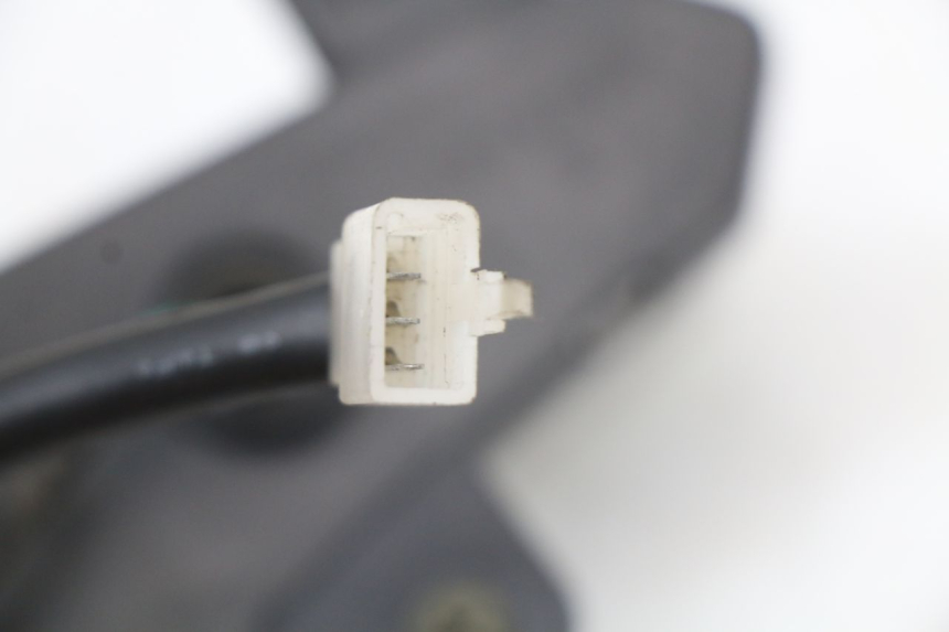 photo de Front right turn signal EUROCKA R8 4T 50 (2013 - 2022) - Fixing points details