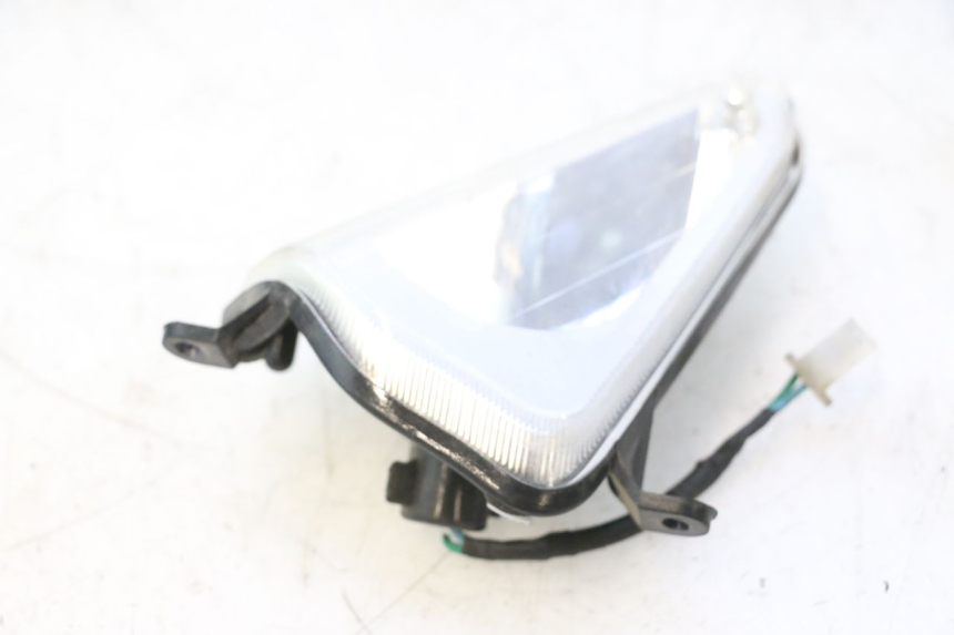 photo de FRONT RIGHT TURN SIGNAL DAELIM S2 125 (2006 - 2007) - Surface and material condition