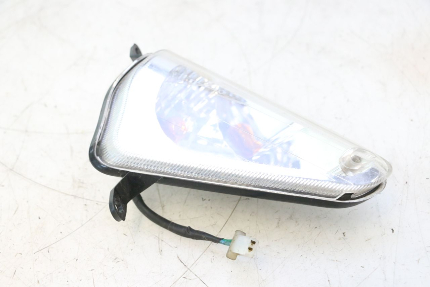 photo de FRONT RIGHT TURN SIGNAL DAELIM S2 125 (2006 - 2007) - Markings and original references