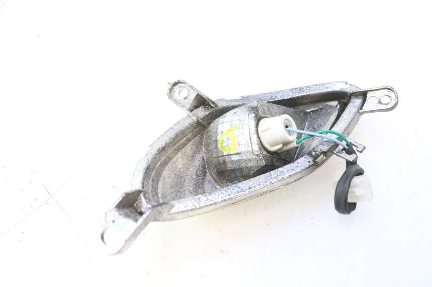 photo de FRONT RIGHT TURN SIGNAL JM MOTORS SANTANA 50 (2014 - 2023) - Technical close-up