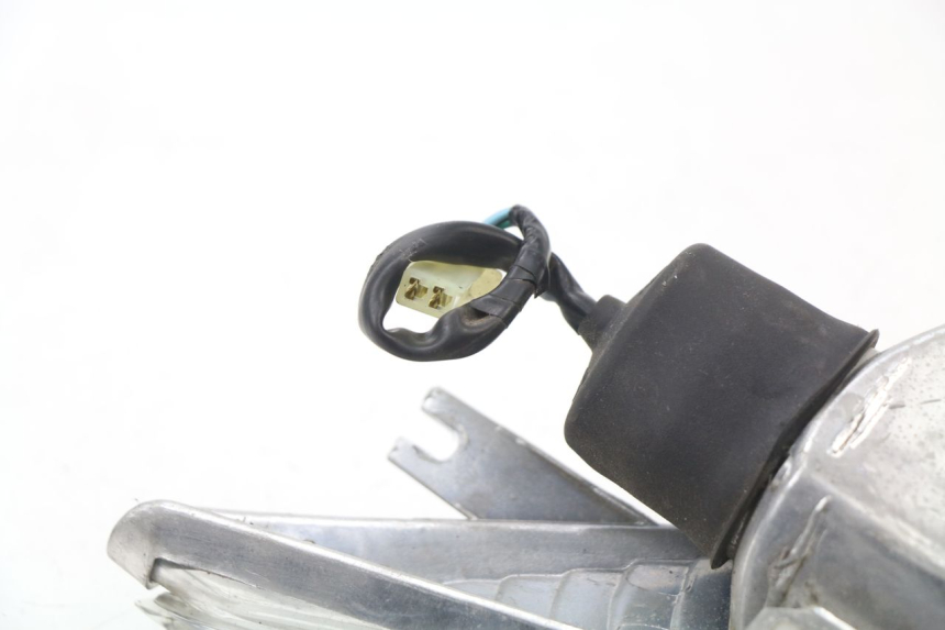 photo de FRONT RIGHT TURN SIGNAL HONDA SES DYLAN 125 (2002 - 2006) - Alternative perspective