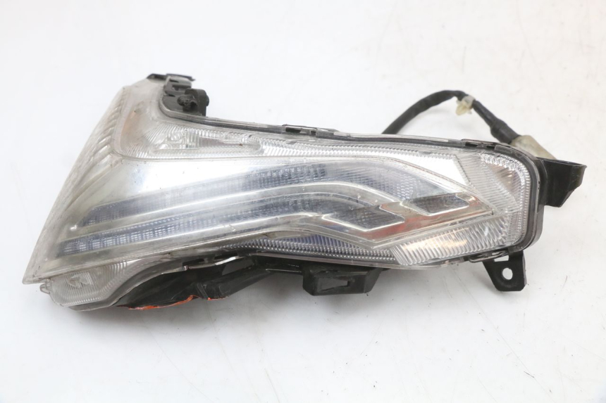photo de FRONT RIGHT TURN SIGNAL HONDA SH ABS 125 (2012 - 2017) - Zoom on usage condition
