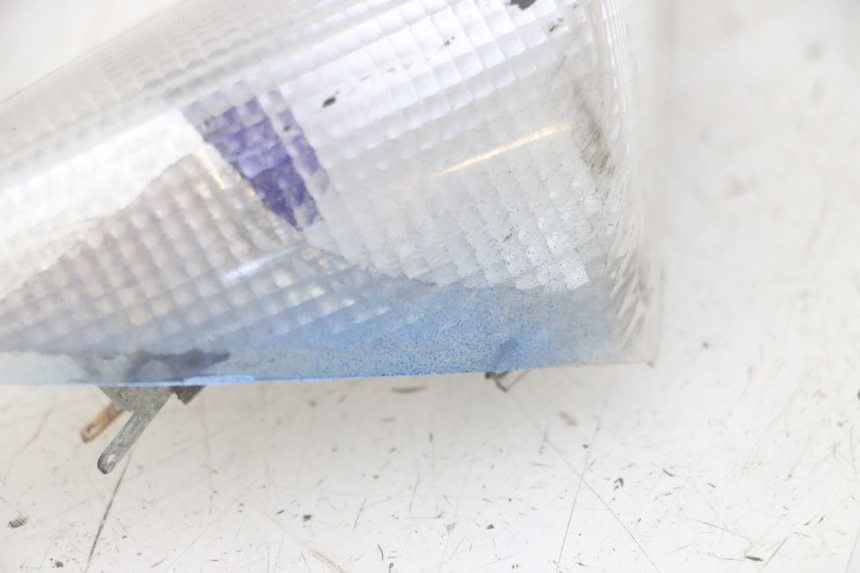 photo de FRONT RIGHT TURN SIGNAL PEUGEOT SPEEDFIGHT 2 LC 50 (2000 - 2009) - Fixing points details