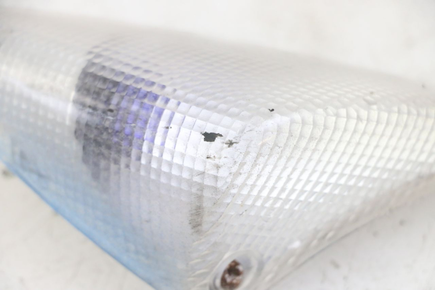 photo de FRONT RIGHT TURN SIGNAL PEUGEOT SPEEDFIGHT 2 LC 50 (2000 - 2009) - Surface and material condition