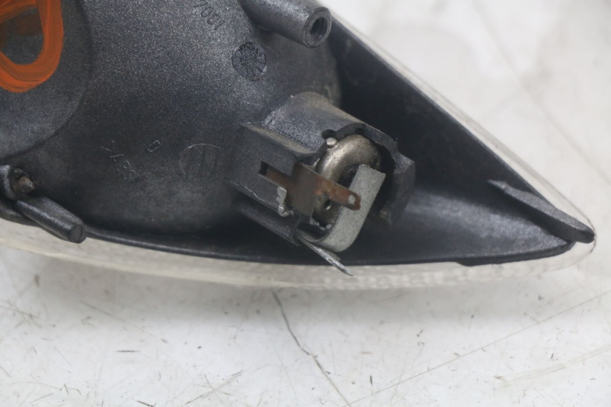 photo de RIGHT FRONT TURN SIGNAL PEUGEOT SPEEDFIGHT 100 (1997 - 2007) - Surface and material condition
