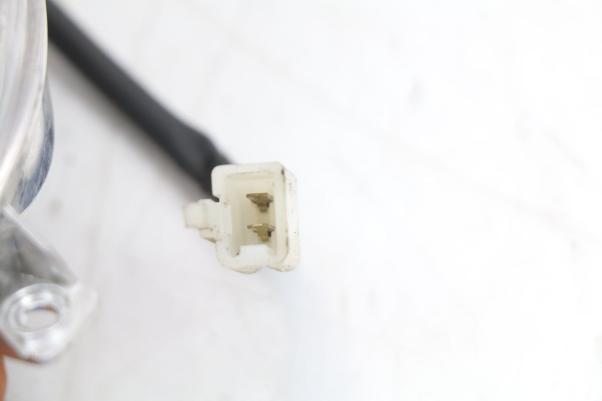 photo de FRONT RIGHT TURN SIGNAL APRILIA SR 2T 50 (2018 - 2022) - Technical close-up