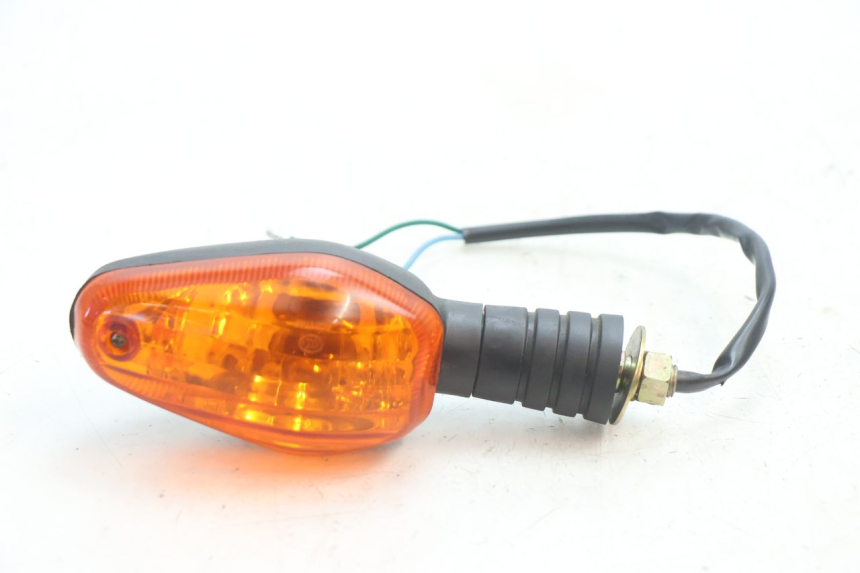 photo de FRONT RIGHT TURN SIGNAL YAMASAKI STREET 50 (2013 - 2018) - Main view