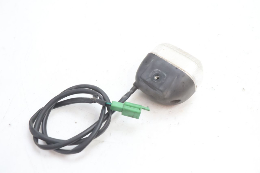 photo de FRONT RIGHT TURN SIGNAL MBK STUNT NAKED 50 (2004 - 2018) - Alternative perspective