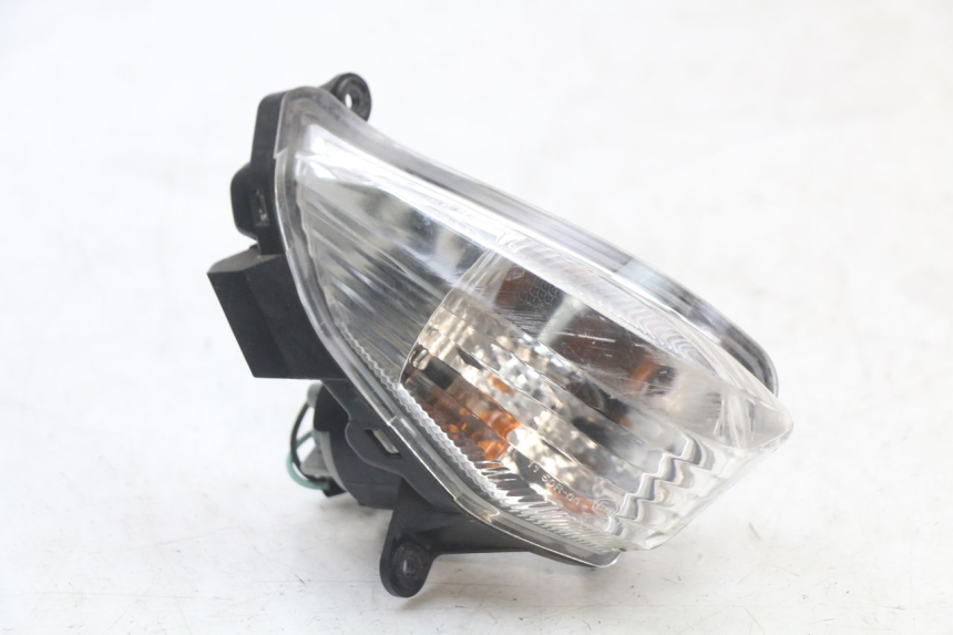 photo de FRONT RIGHT TURN SIGNAL SUZUKI BURGMAN 125 (2018 - 2021) - Main view