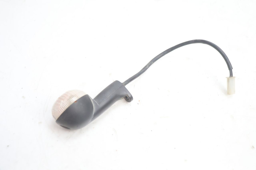 photo de FRONT RIGHT TURN SIGNAL PEUGEOT TKR TREKKER FURIOUS 50 (2005 - 2014) - Alternative perspective