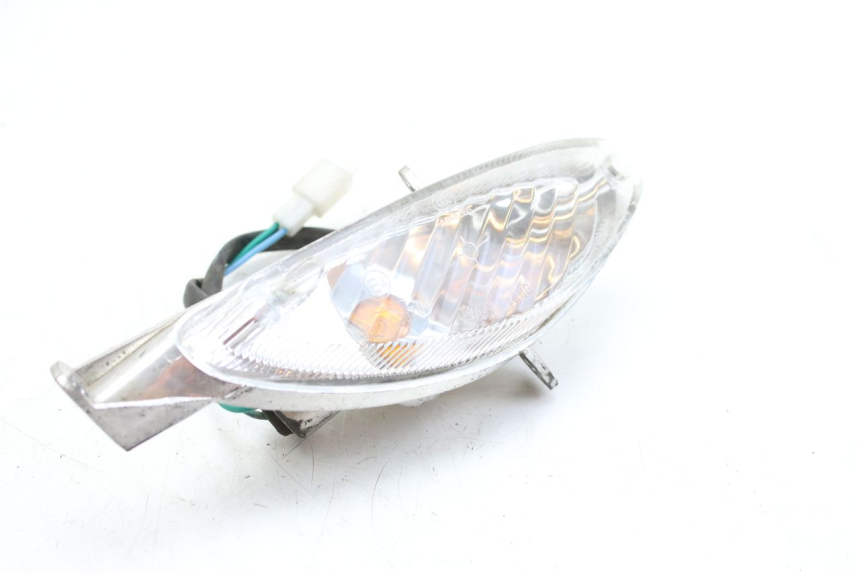 photo de RIGHT FRONT TURN SIGNAL PEUGEOT V-CLIC VCLIC 50 (2007 - 2013) - Zoom on usage condition