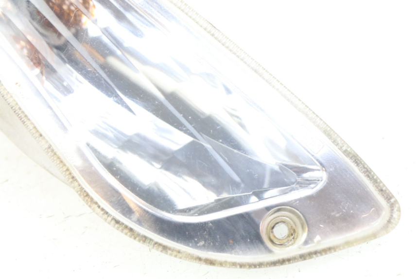 photo de RIGHT FRONT TURN SIGNAL PIAGGIO VESPA LX 2T 50 (2005 - 2013) - Technical close-up