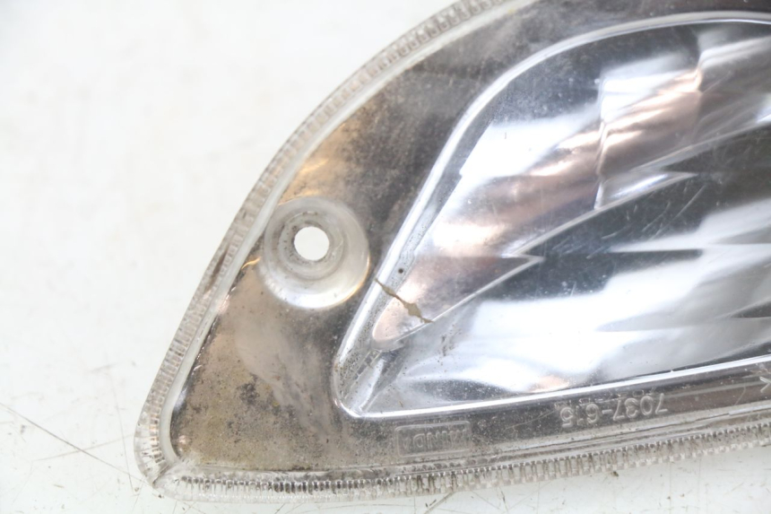 photo de RIGHT FRONT TURN SIGNAL PIAGGIO VESPA LX 2T 50 (2005 - 2013) - Zoom on usage condition