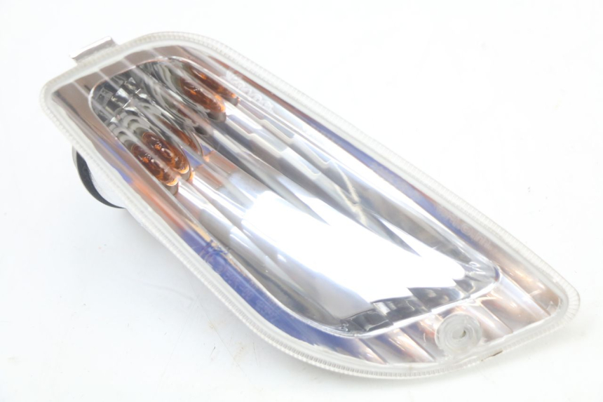 photo de Front right turn signal PIAGGIO VESPA LX 125 (2005 - 2010) - Main view
