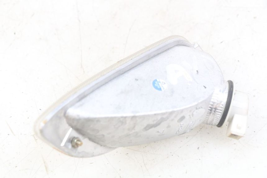 photo de RIGHT FRONT TURN SIGNAL PIAGGIO VESPA S 2T 50 (2007 - 2014) - Technical close-up
