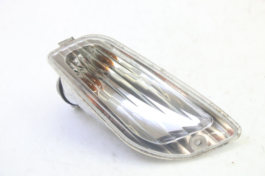 photo de RIGHT FRONT TURN SIGNAL PIAGGIO VESPA S 2T 50 (2007 - 2014) - Main view
