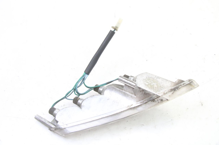 photo de FRONT RIGHT TURN SIGNAL PEUGEOT VIVACITY NEW 2T 50 (2008 - 2017) - Zoom on usage condition