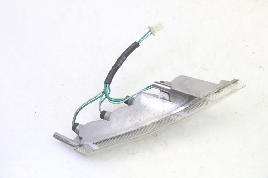 photo de FRONT RIGHT TURN SIGNAL PEUGEOT VIVACITY NEW 4T 50 (2008 - 2017) - Technical close-up