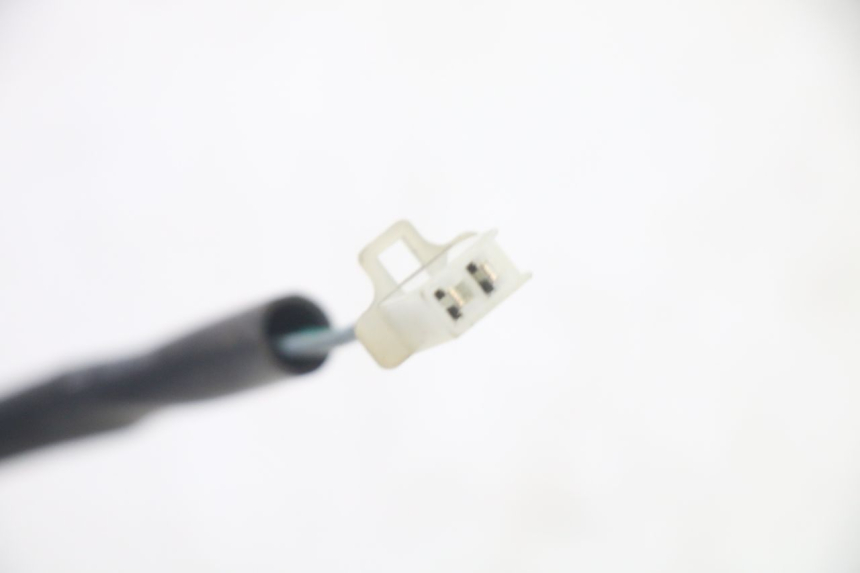 photo de FRONT RIGHT TURN SIGNAL PEUGEOT VIVACITY NEW 4T 50 (2008 - 2017) - Surface and material condition