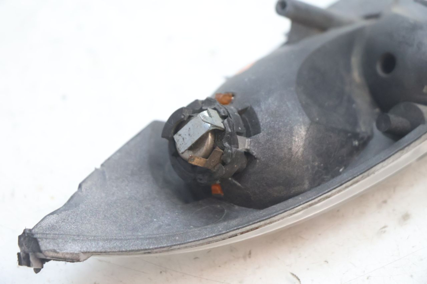 photo de FRONT RIGHT TURN SIGNAL PEUGEOT VIVACITY 100 (1999 - 2008) - Product overview