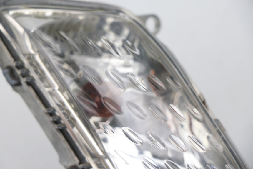 photo de RIGHT FRONT TURN SIGNAL YAMAHA XMAX X-MAX 125 (2006 - 2009) - Component detail