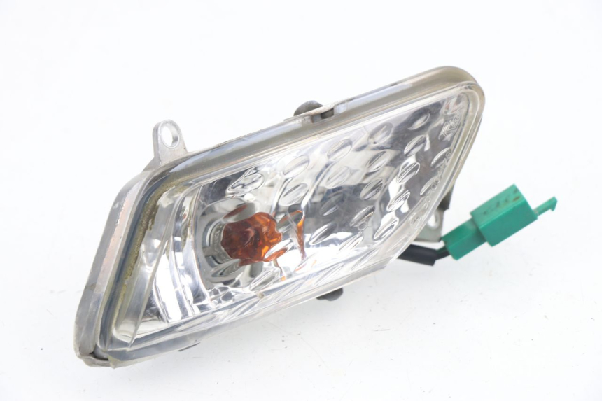 photo de RIGHT FRONT TURN SIGNAL YAMAHA XMAX X-MAX 125 (2006 - 2009) - Product overview