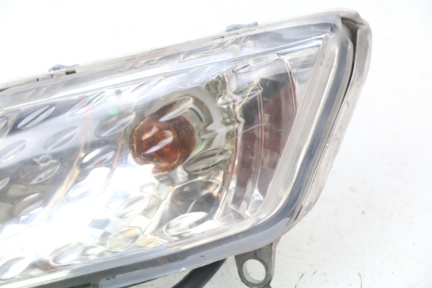 photo de RIGHT FRONT TURN SIGNAL YAMAHA XMAX X-MAX 125 (2006 - 2009) - Component detail