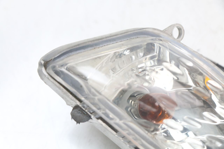 photo de RIGHT FRONT TURN SIGNAL YAMAHA X-MAX XMAX 250 (2006 - 2009) - Component detail
