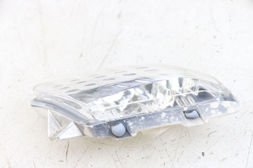 photo de RIGHT FRONT TURN SIGNAL YAMAHA XMAX X-MAX 125 (2006 - 2009) - Technical close-up