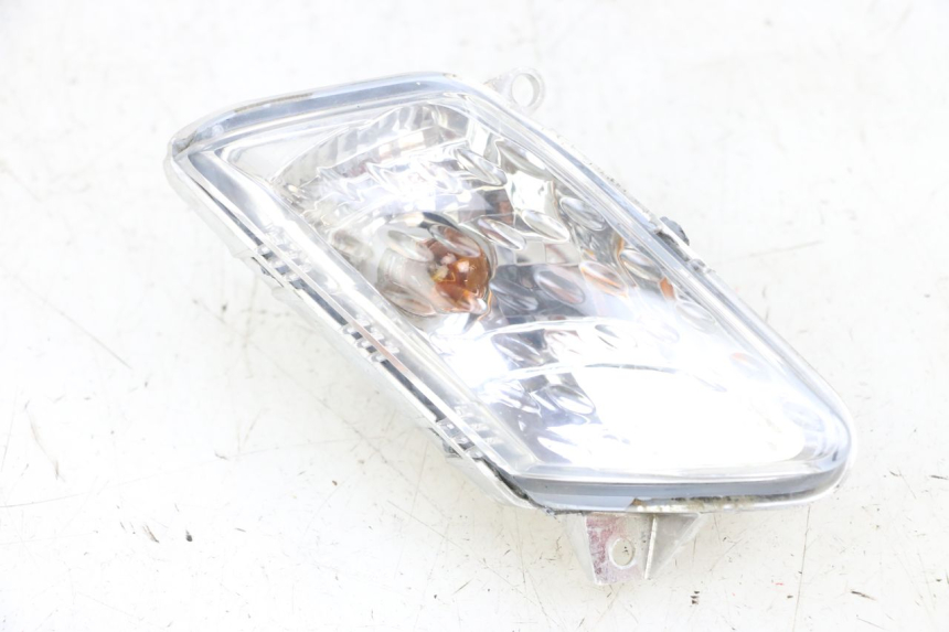 photo de RIGHT FRONT TURN SIGNAL YAMAHA XMAX X-MAX 125 (2006 - 2009) - Main view