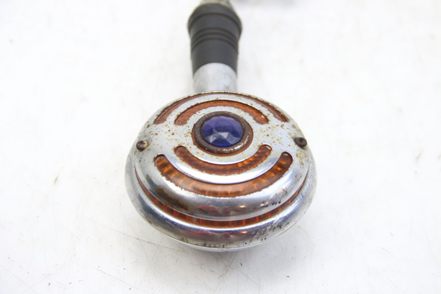 photo de RIGHT FRONT TURN SIGNAL YAMAHA XV VIRAGO 750 (1984 - 1998) - Alternative perspective