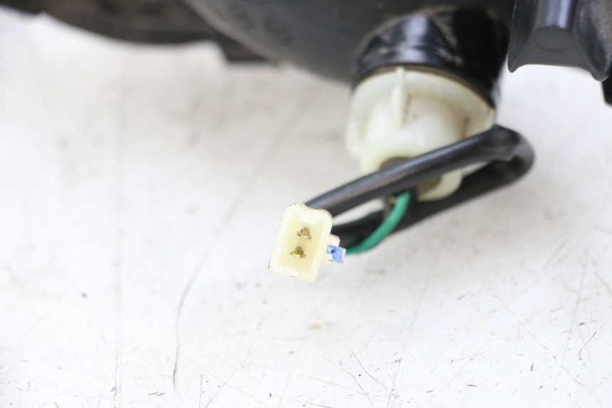 photo de RIGHT FRONT TURN SIGNAL YAMAHA NEOS NEO'S 4T 50 (2008 - 2016) - Technical close-up