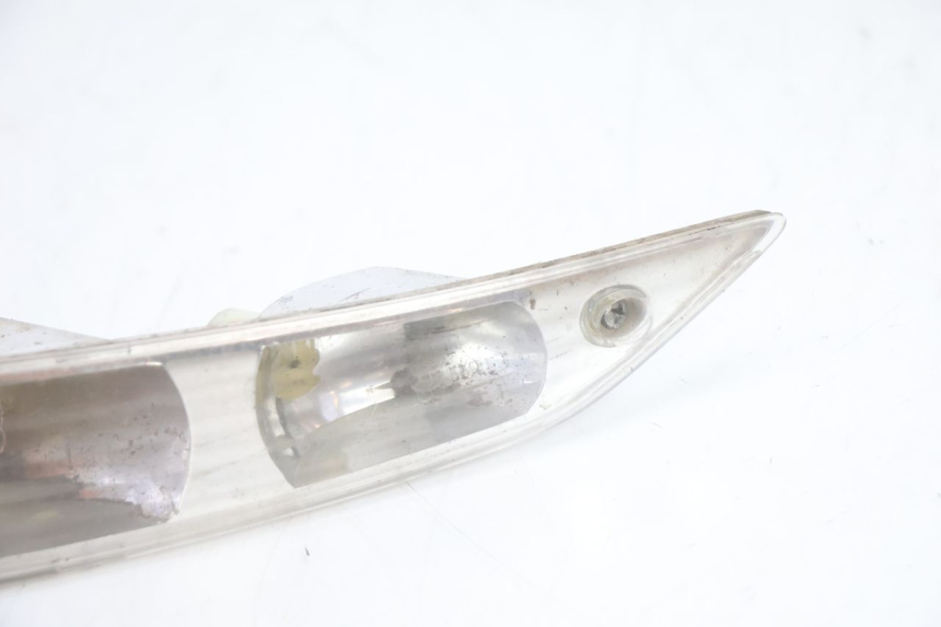 photo de FRONT RIGHT TURN SIGNAL PIAGGIO ZIP 4T 50 (2006 - 2017) - Zoom on usage condition